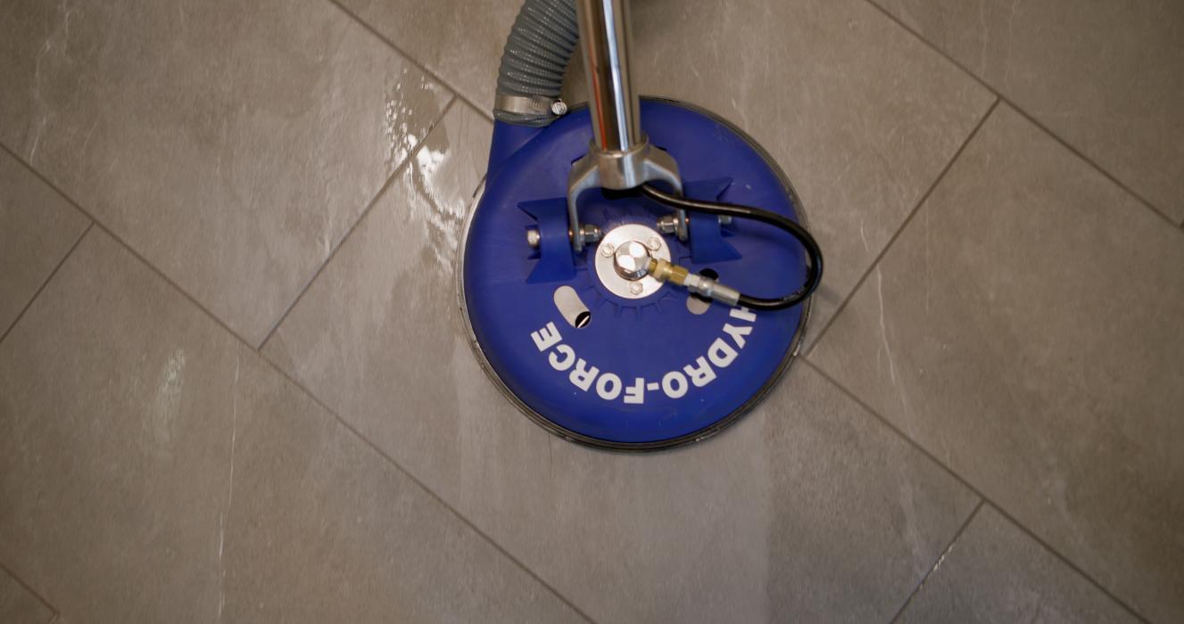 Chem-Dry Carpet Tech