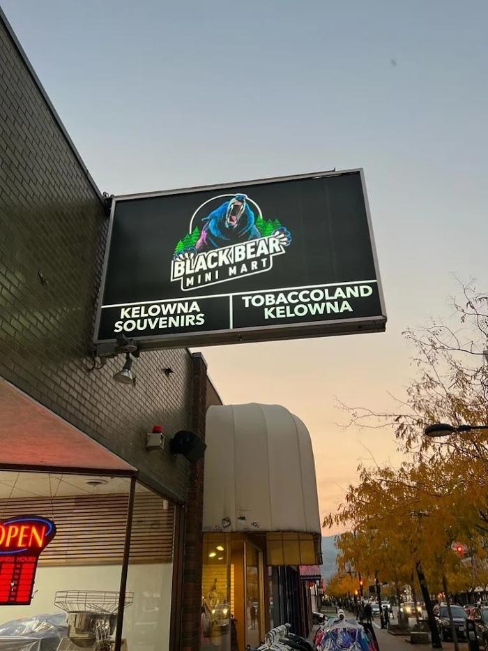 Blackbear Minimart - Tobacco-Land - Souvenirs