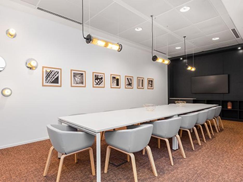 Signature Fitzroy Square