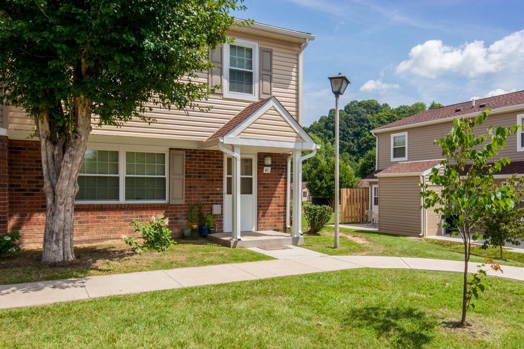 Lawrence Manor & Lawrence Village