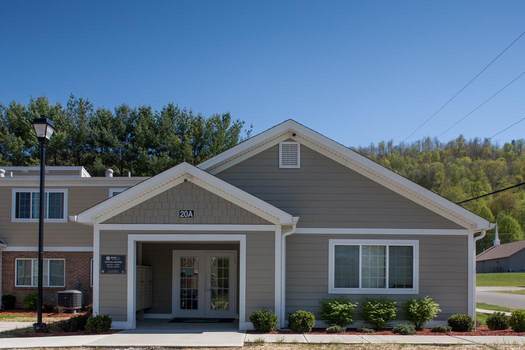 Echo Hill Apartments