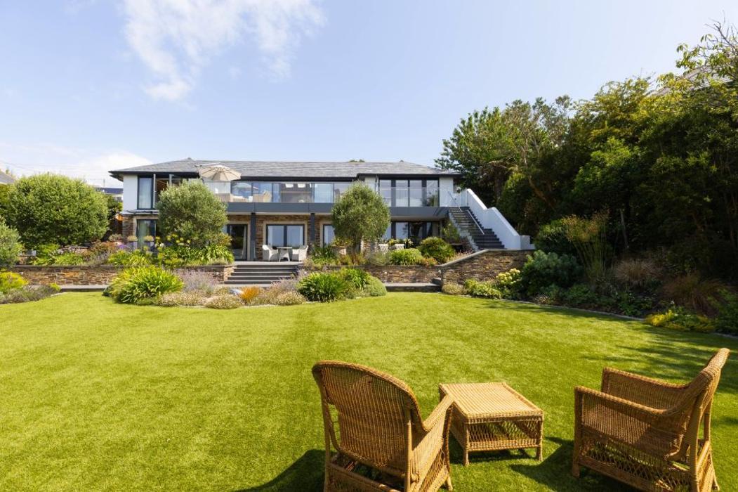 Fine and Country Mid West Cornwall