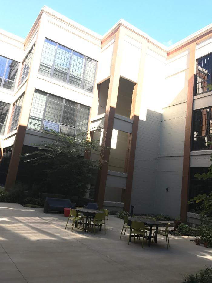 800 Capitol Apartments