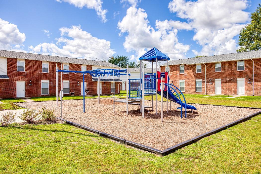 Aspen Court Apartments