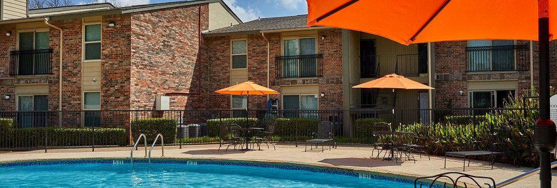 Rochelle Plaza Apartments