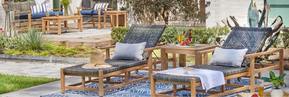 Fortunoff Backyard Store