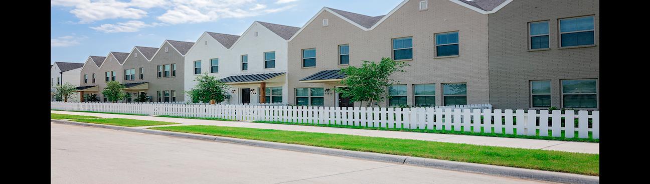 The Townhomes at Bluebonnet Trails Apartments