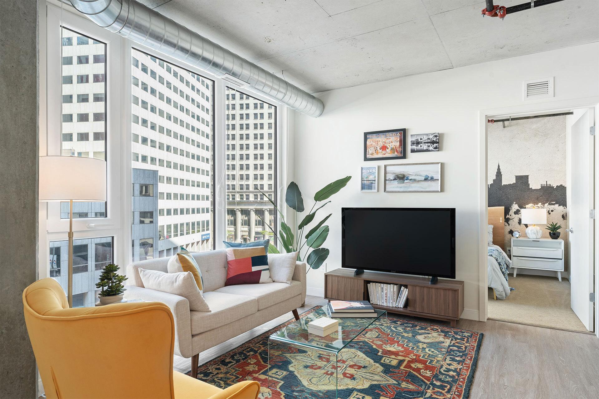 Skyline 776 Apartments