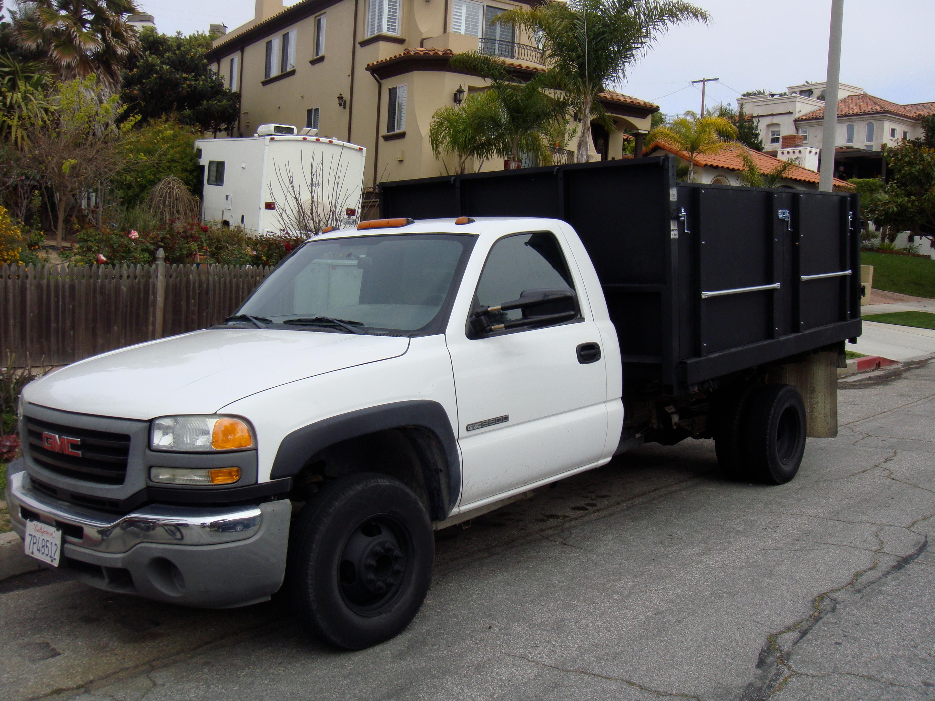 A Quality Clean-up & Hauling